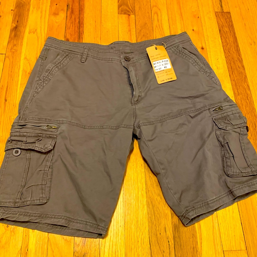 Pinkpum Gray Cargo Shorts - New With Tag Size 40